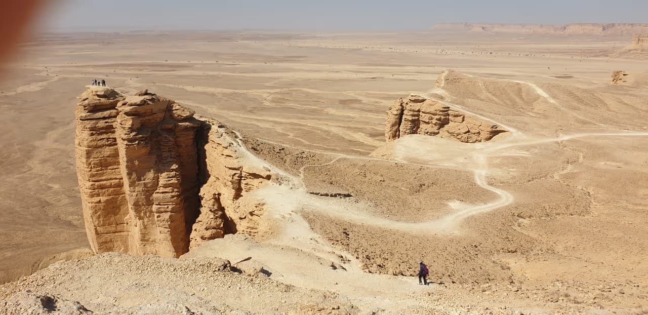الرياض: رحلة حافة العالم ومحمية الغزلان