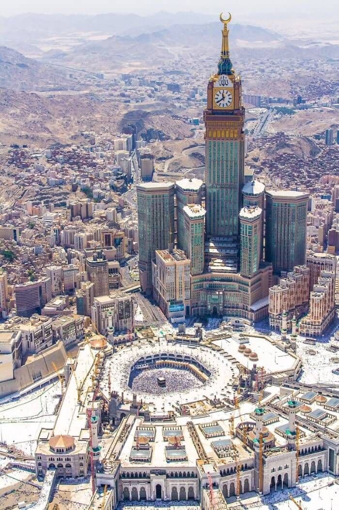 مكة والعُلا والبحر الأحمر: باقة عائلية