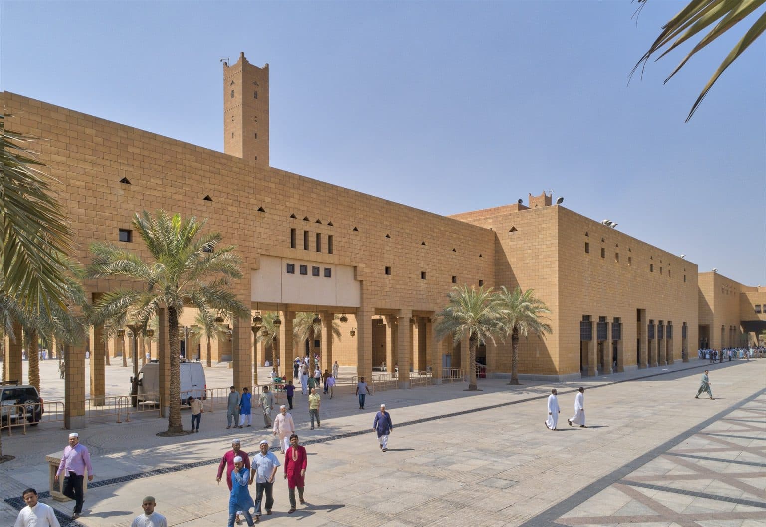الرياض: جولة قصر الحكم وبرج الفيصلية