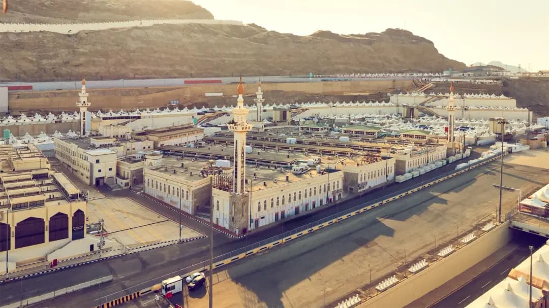 مكة المكرمة:خطط لجولتك بمسارك الخاص مع مرشد سياحي