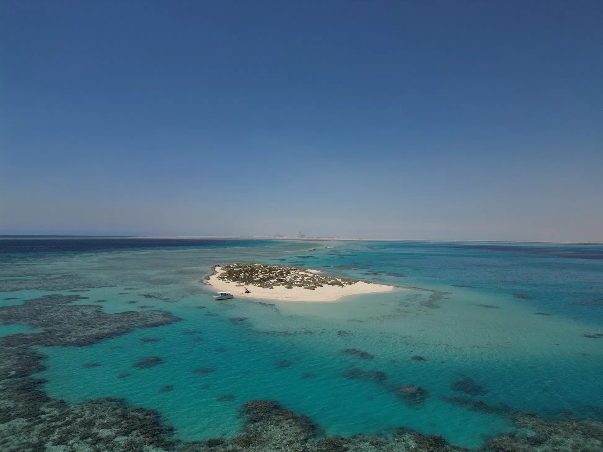 ينبع:رحلة الى جزيرة البريدي - الغطس والشواء على الشاطئ